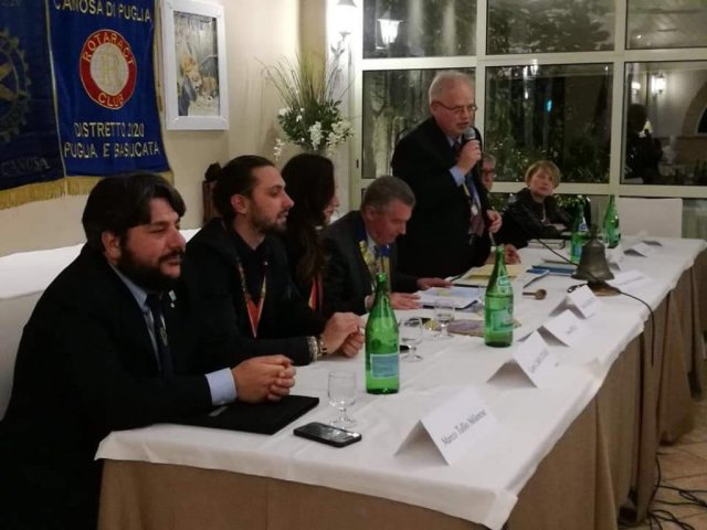 Celebrazione della Costituzione dell'Interact Club di Canosa